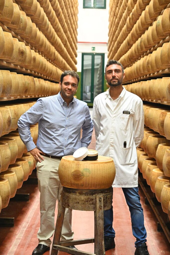 Álex Cordobés sorprende con una tarta de Parmigiano Reggiano en Españ 1