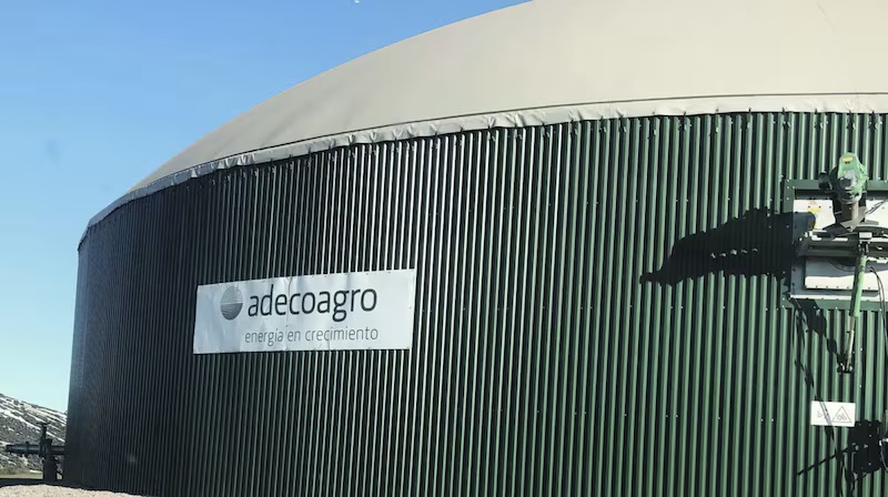 Tether ofrece US$12,41 por acción de Adecoagro en búsqueda de control