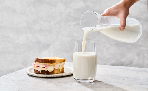 LECHE