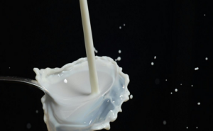 Verónica detiene su distribución por falta de leche y crisis laboral