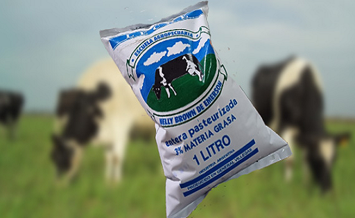 Escuela agro de Villegas produce leche sachet a $1.000