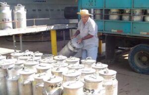 Nestlé comprará leche grado C a productores nacionales