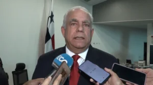 Panamá protegerá la producción nacional de leche