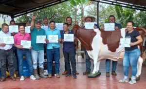 Pequeños ganaderos de Tesalia impulsan el desarrollo
