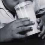 El mejor momento para tomar leche según nutricionista