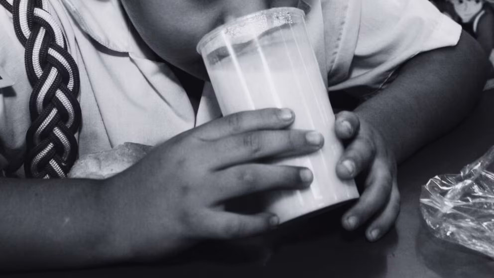 El mejor momento para tomar leche según nutricionista