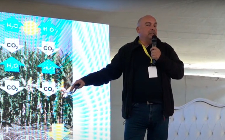 El riego estabiliza la producción lechera en Argentina