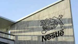 Nestlé ante un “nuevo comienzo” según sus inversores