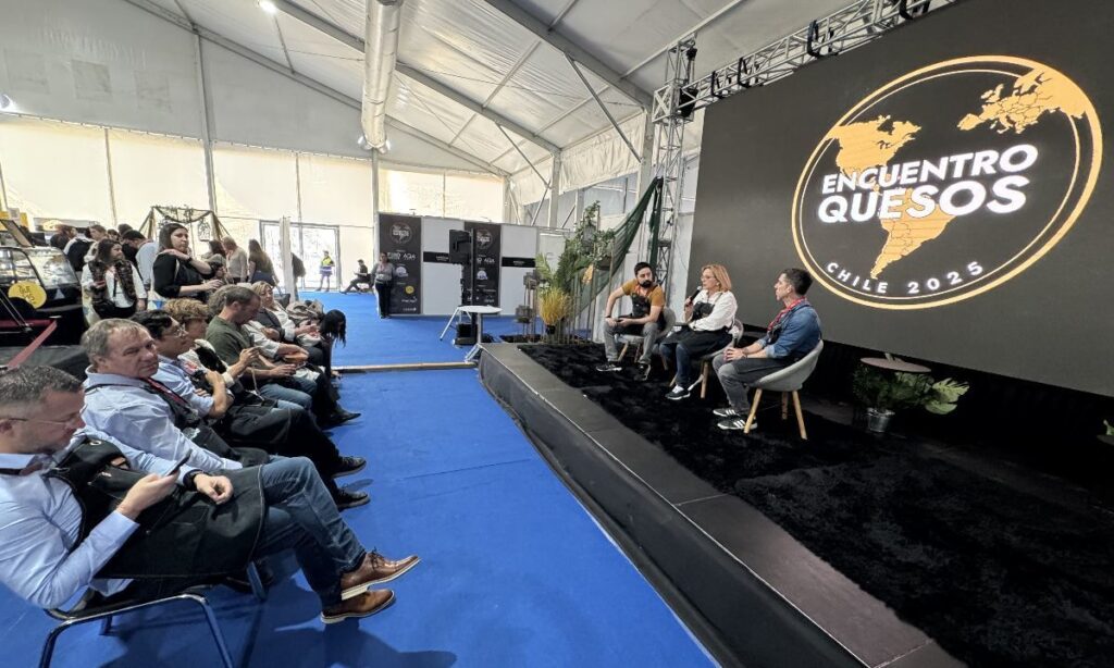 Conversatorios en Chile impulsan innovación y quesos artesanos