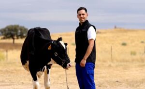 El sector lácteo impulsa un movimiento social para retener jóvenes en el campo