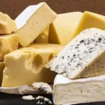 Ordenan retirar un queso ilegal y peligroso de supermercados argentinos