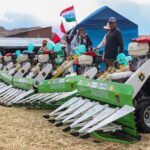 Puno impulsa la producción lechera entregan motosegadoras en Orurillo