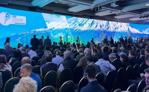 Santa Fe presenta su modelo lechero en foro internacional en Chile