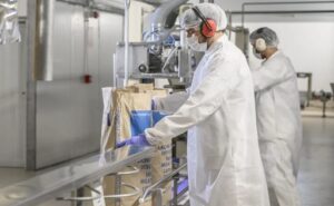 Empresas lácteas y sindicato en Uruguay, en tensión por el nuevo convenio