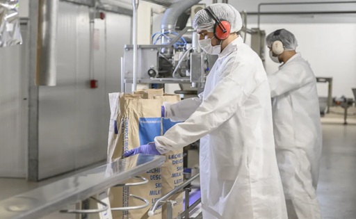 Empresas lácteas y sindicato en Uruguay, en tensión por el nuevo convenio