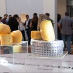La Noche de Nuestros Quesos más de 40 pymes exhiben su arte