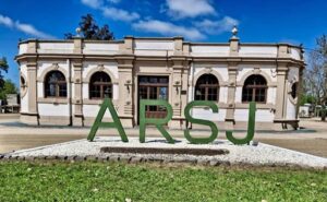 Quesero uruguayo abandona tras