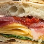 Quesos artesanales y sándwiches gourmet