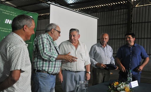 Cuenca lechera destacan trabajo conjunto en la exestancia María Dolores