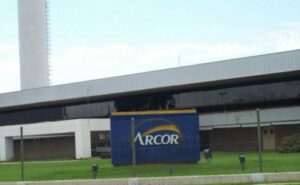 Arcor desmiente una posible venta a Nestlé