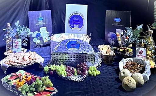 Canals presentó el queso azul más grande de Sudamérica