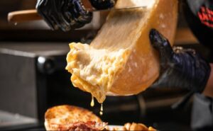 El queso viral que huele “como la muerte misma”