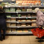 Precios mundiales de los alimentos bajan en diciembre, pero cierran 2025 en alza