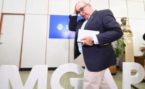 Productores lecheros uruguayos y el gobierno acuerdan cerrar diferencias sobre deuda venezolana