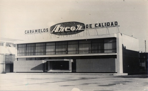 Arcor de una fábrica de caramelos en Córdoba al gigante alimentario global