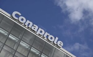 Conaprole pide “plena paz laboral”, condiciones de trabajo claras y oportunidades genuinas de empleo