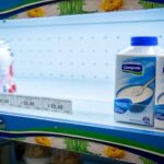 Distribuidores de lácteos evalúan envíos masivos al seguro de paro y cierres parciales por la caída de ventas