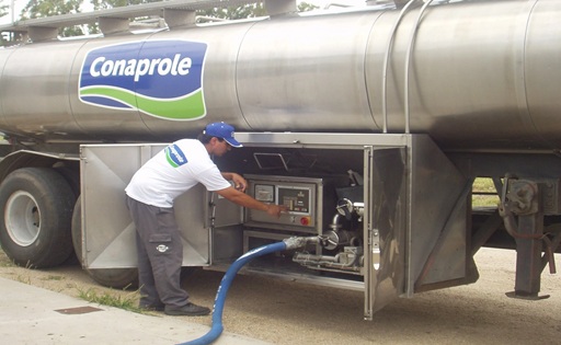 Paro de transportistas y problemas de distribución agravan la falta de leche y productos Conaprole