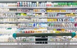 Se desploma el consumo lácteo en Argentina caída del 5,6%