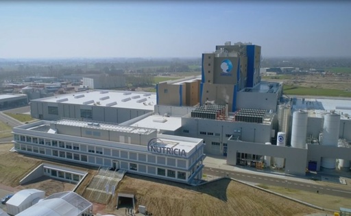 Danone cae en ventas, pero resiste en volumen