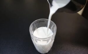 Biotecnología argentina llega a Galicia para producir ARN de suero de leche