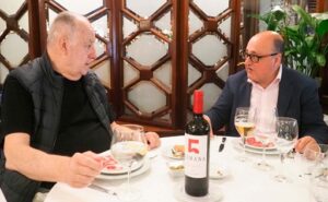 Canarias produce leche condensada desde polvo por primera vez