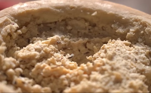 Casu Marzu el queso prohibido que desafía a la normativa europea