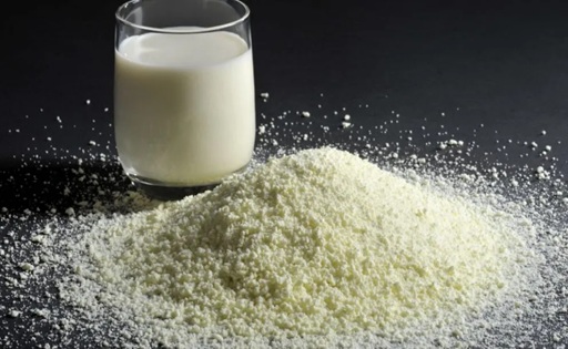 El Salvador habilita la leche en polvo y busca reducir su dependencia de las importaciones desde Nicaragua