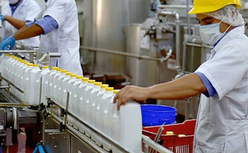 Industria láctea paraguaya duplica exportaciones y supera las 9.900 toneladas hasta mayo