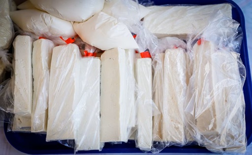 Productores de leche fresca reclaman un etiquetado que diferencie los lácteos reconstituidos en El Salvador