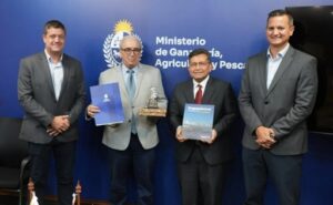 Uruguay concreta su primer embarque de lácteos a Indonesia y abre un mercado estratégico
