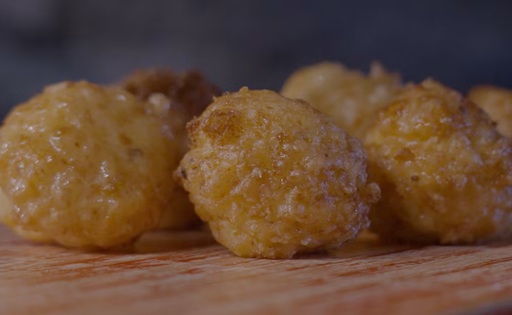 Bombitas de queso un snack fácil y crocante para compartir en cualquier ocasión