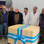Con 10.000 litros de leche elaboran en Villa María el queso más grande de Latinoamérica Con 10.000 litros de leche elaboran en Villa María el queso más grande de Latinoamérica