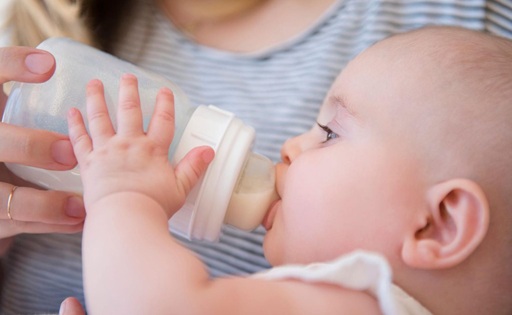 Nestlé admite que perderá parte de los padres tras el recall global de fórmulas infantiles