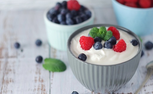 Yogur, prebióticos y probióticos un estudio los vincula con menor riesgo de cáncer colorrectal