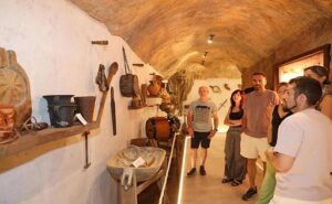 Liébana estrena un museo para contar más de mil años de tradición quesera