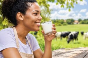 Colombia llega a 168 litros de leche por habitante, pero persisten brechas de consumo