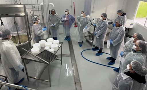 Chile impulsa la capacitación técnica en elaboración de quesos de corta maduración