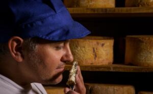 De una sola vaca a construir una nueva planta la quesería argentina que vuelve al Mundial