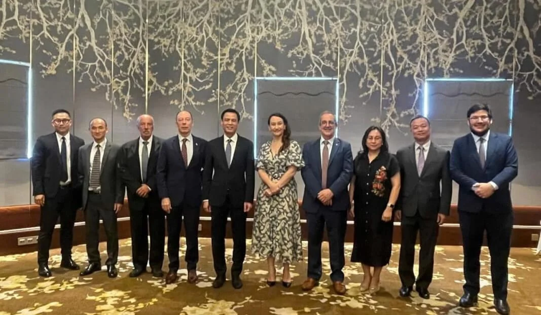 Inale apreció oportunidades para el sector lácteo tras misión oficial en Asia